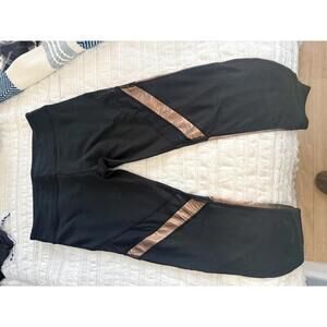 NWT Fabletics brogan metallic leggings - L